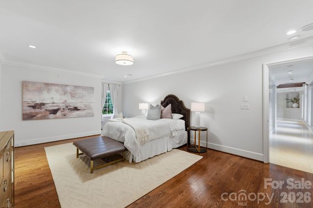 4231 Fox Brook Lane, Charlotte, NC 28211