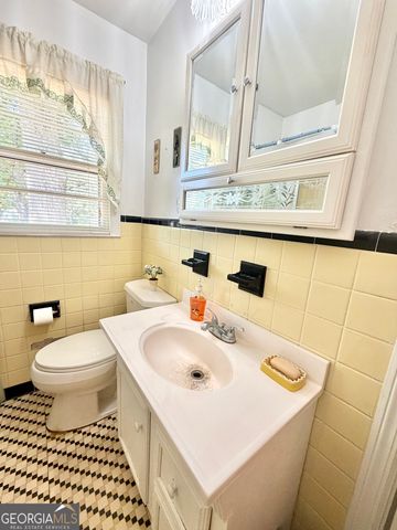 5750 Brenda Drive SW, Mableton, GA 30126