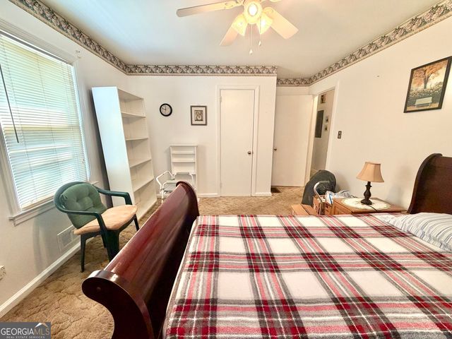 5750 Brenda Drive SW, Mableton, GA 30126