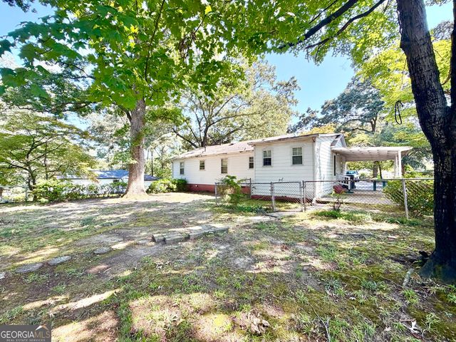 5750 Brenda Drive SW, Mableton, GA 30126