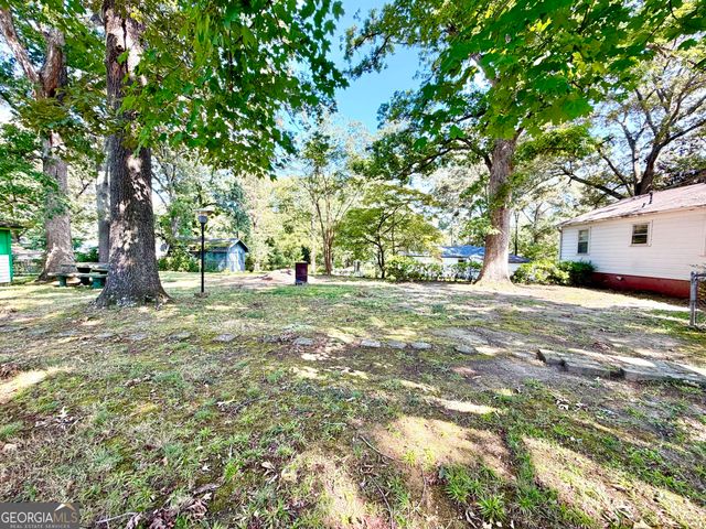 5750 Brenda Drive SW, Mableton, GA 30126