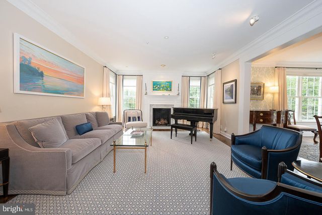 16 HARRISON DR, Newtown Square, PA 19073
