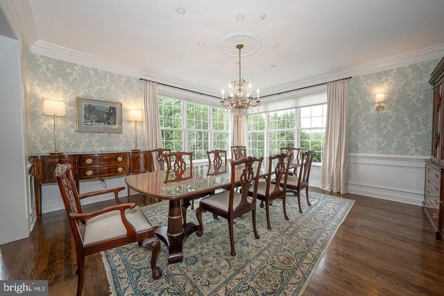 16 HARRISON DR, Newtown Square, PA 19073