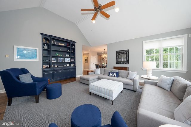 16 HARRISON DR, Newtown Square, PA 19073
