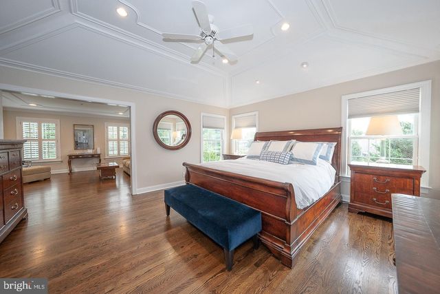 16 HARRISON DR, Newtown Square, PA 19073