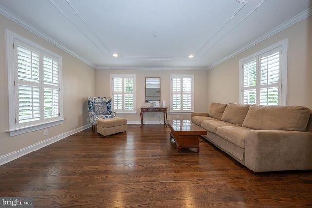 16 HARRISON DR, Newtown Square, PA 19073