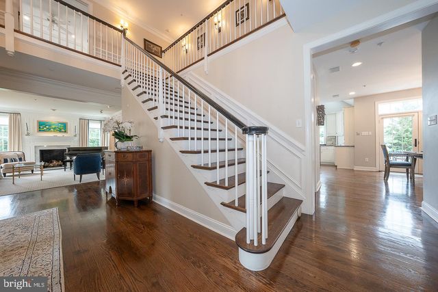 16 HARRISON DR, Newtown Square, PA 19073