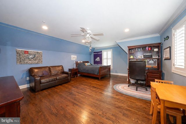 16 HARRISON DR, Newtown Square, PA 19073
