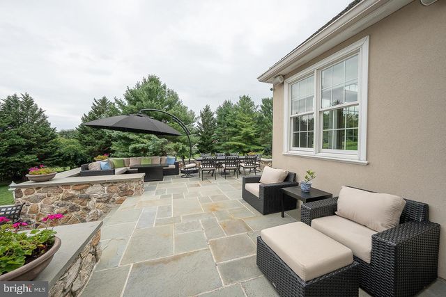 16 HARRISON DR, Newtown Square, PA 19073
