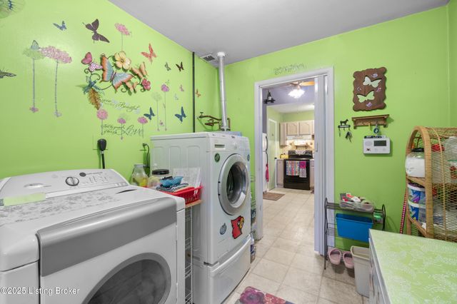 5603 Goldenrod Rd, Louisville, KY 40272