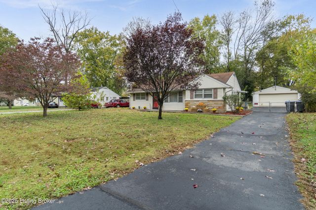 5603 Goldenrod Rd, Louisville, KY 40272