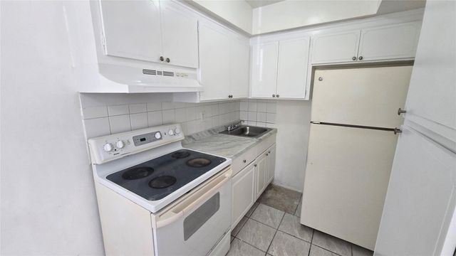 2501 Pierce Street 6, Hollywood, FL 33020