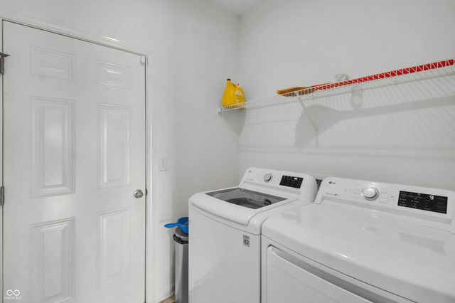 2561 Creek Bank Drive, Columbus, IN 47201