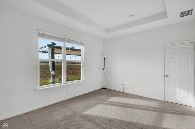 2561 Creek Bank Drive, Columbus, IN 47201