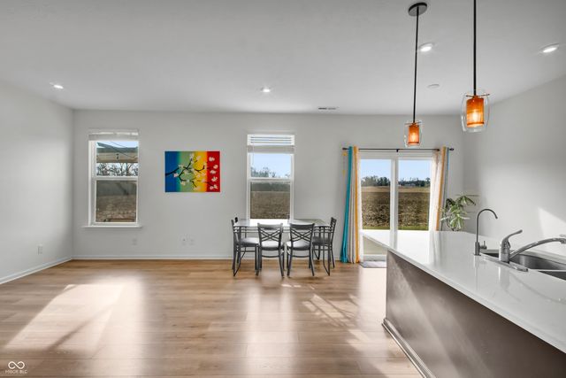 2561 Creek Bank Drive, Columbus, IN 47201