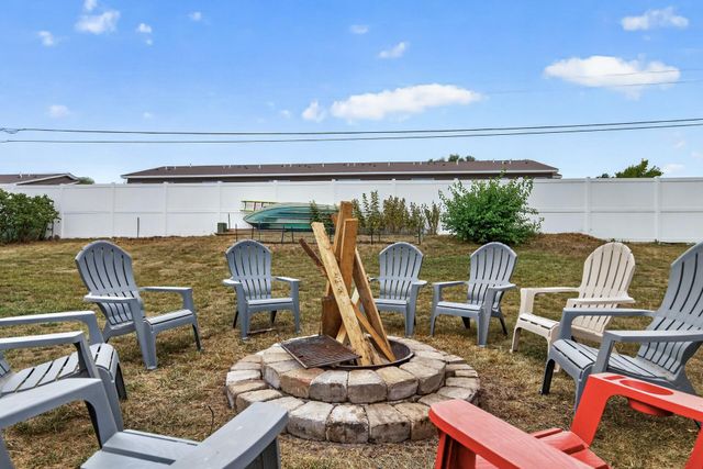 11020 4th Street NE, Blaine, MN 55434