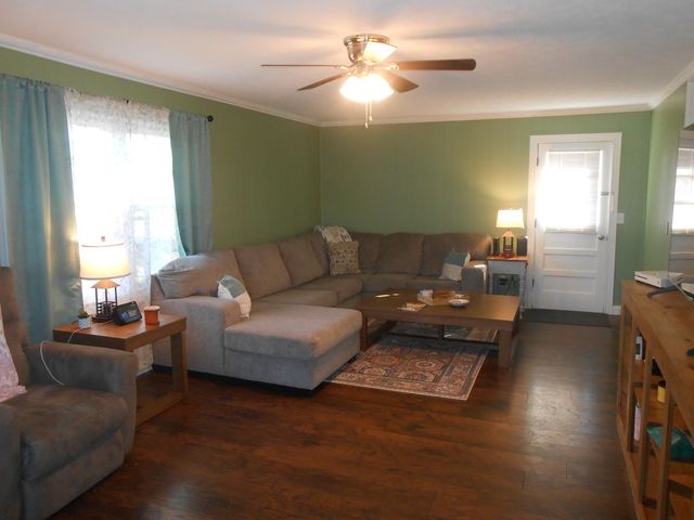 145 Tabor Road, Jeffersonville, KY 40337