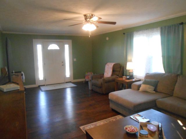 145 Tabor Road, Jeffersonville, KY 40337