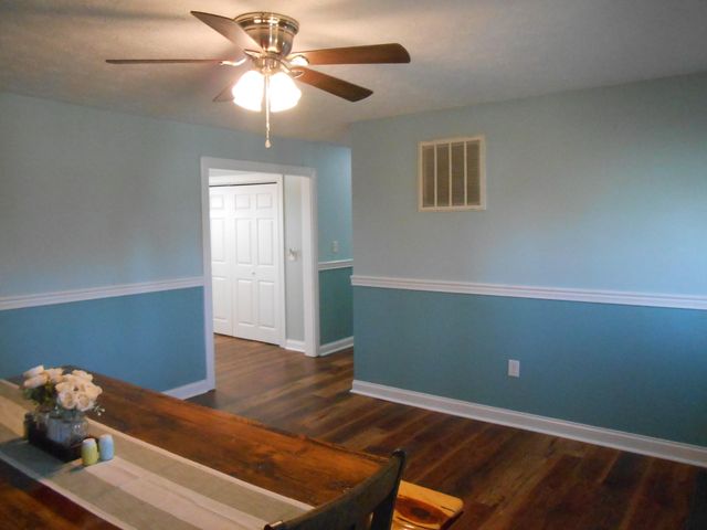 145 Tabor Road, Jeffersonville, KY 40337