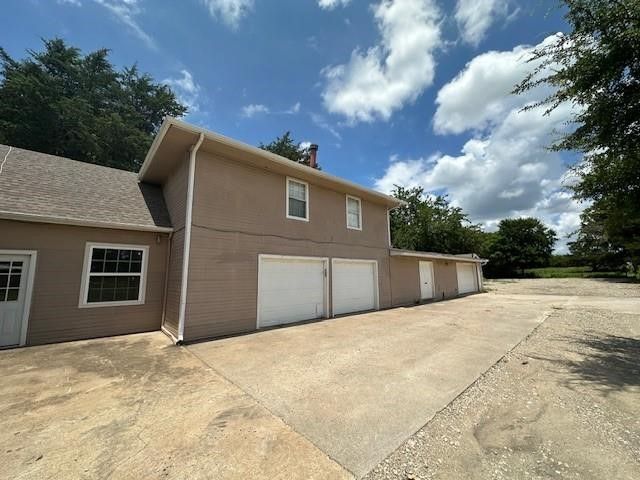 1586 Stainback Road, Red Oak, TX 75154