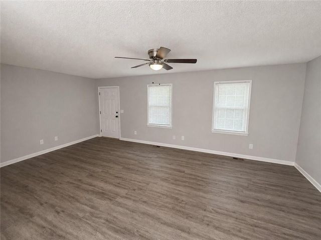 17 Winchester Drive, Euharlee, GA 30145
