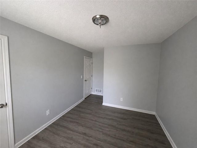 17 Winchester Drive, Euharlee, GA 30145
