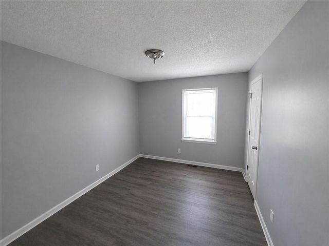 17 Winchester Drive, Euharlee, GA 30145