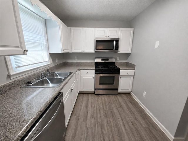 17 Winchester Drive, Euharlee, GA 30145
