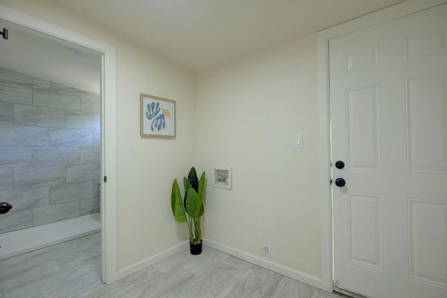 2328 Boxwood St, Sacramento, CA 95815