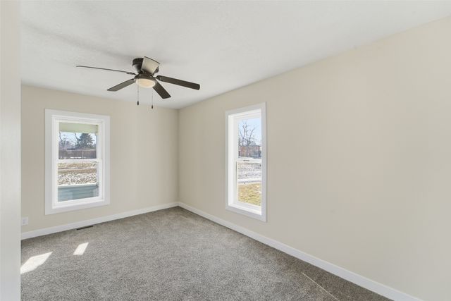 1116 1st Avenue W, Newton, IA 50208