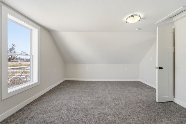 1116 1st Avenue W, Newton, IA 50208