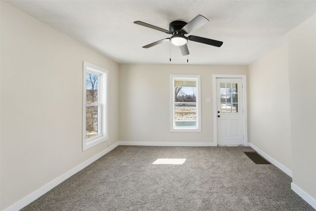 1116 1st Avenue W, Newton, IA 50208