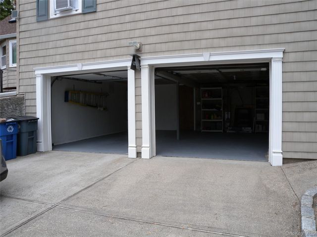 43 Washington Heights Street, Selden, NY 11784