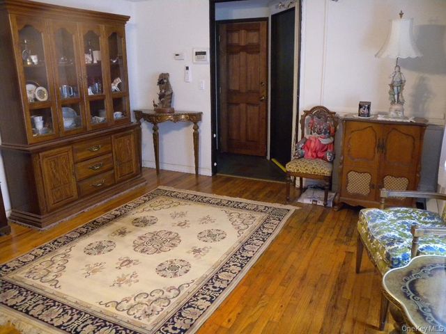 43 Washington Heights Street, Selden, NY 11784