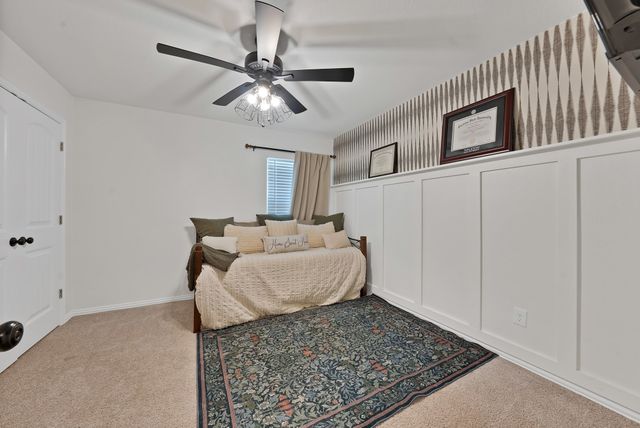 1216 N Elm Street, Weatherford, TX 76086