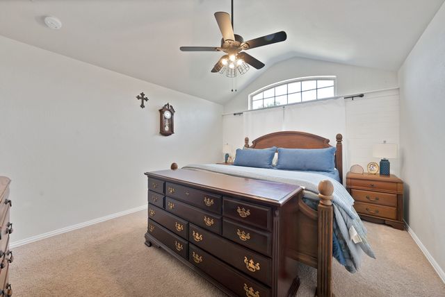1216 N Elm Street, Weatherford, TX 76086