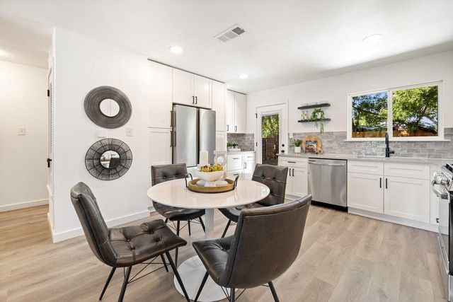 9704 Oriole DR, Austin, TX 78753