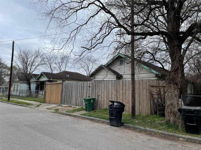 3703 Drew Street, Houston, TX 77004