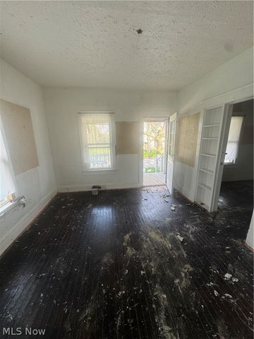 3843 E 78th Street, Cleveland, OH 44105