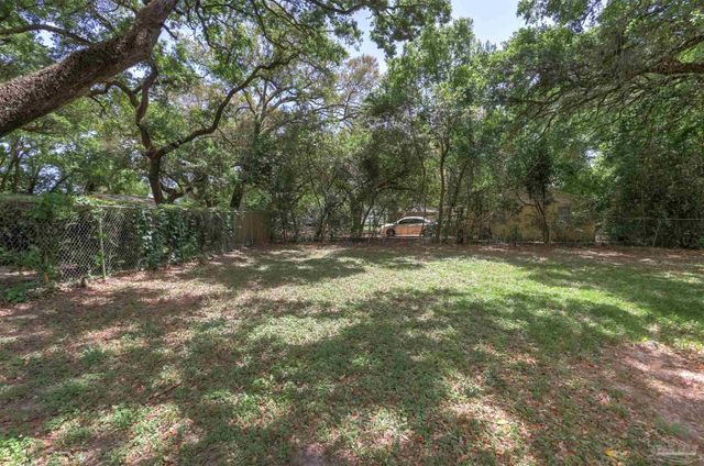 5711 Almax Ct, Pensacola, FL 32506