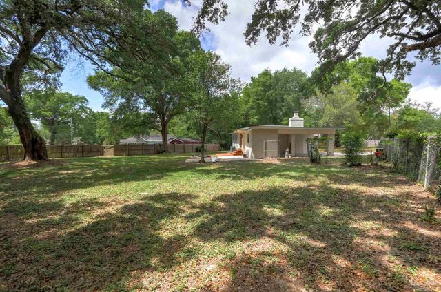 5711 Almax Ct, Pensacola, FL 32506