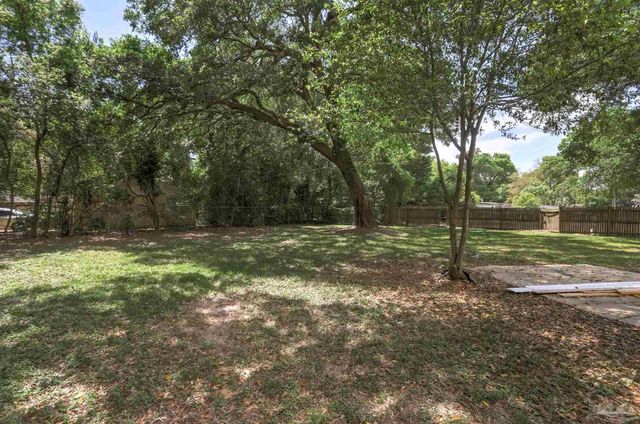 5711 Almax Ct, Pensacola, FL 32506