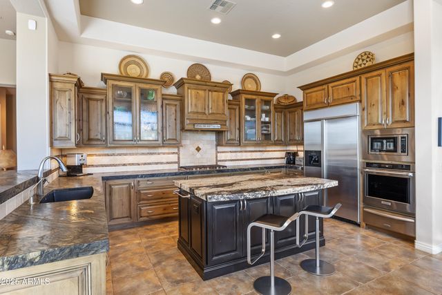 10275 E WINTER SUN Drive, Scottsdale, AZ 85262