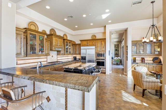 10275 E WINTER SUN Drive, Scottsdale, AZ 85262