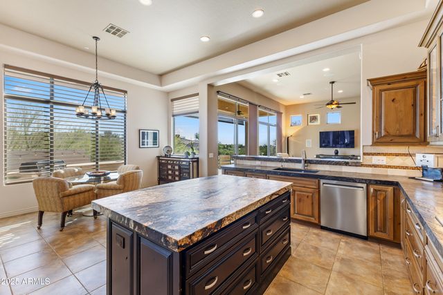 10275 E WINTER SUN Drive, Scottsdale, AZ 85262