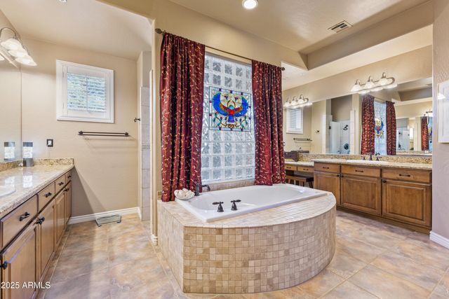 10275 E WINTER SUN Drive, Scottsdale, AZ 85262