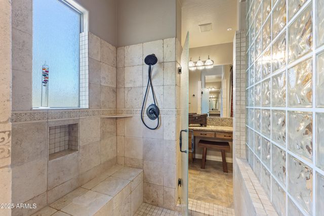 10275 E WINTER SUN Drive, Scottsdale, AZ 85262