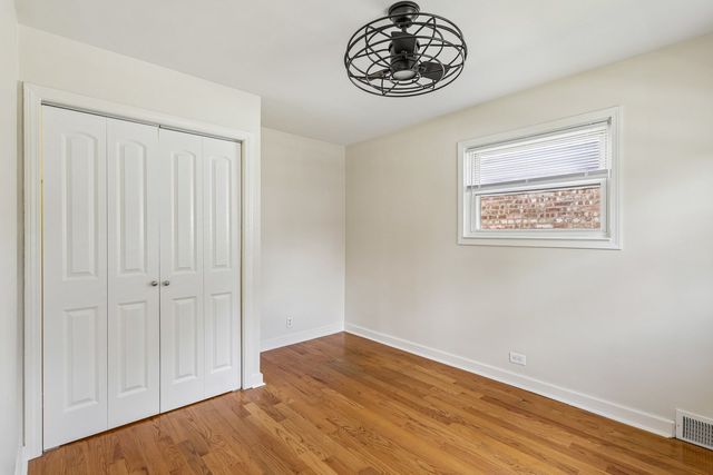 2654 W Catalpa Avenue, Chicago, IL 60625
