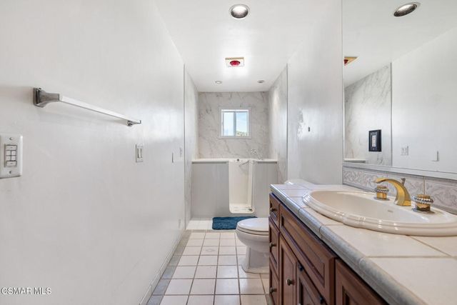 2183 E Chesterton Street, Simi Valley, CA 93065