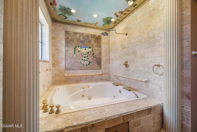 2183 E Chesterton Street, Simi Valley, CA 93065